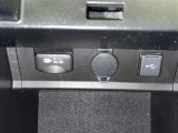 シガーソケット用の充電器が使用可能です!
