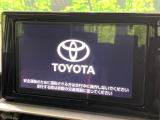 【メーカー純正9インチナビ】インテリアに溶け込むスタイリッシュな「専用設計」メーカーナビを装備♪視認性や操作性など基本性能にも優れ、より上質なカーライフをお楽しみいただけます。