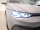LEDヘッドライト(オートハイトコントロール機能、LEDターンシグナル付)