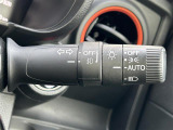 【オートライト(AUTO)】外の明るさをシステムが感知して、自動でヘッドライトが点灯します。ヘッドライトをつけ忘れを防ぐ便利機能です。