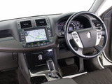 使いやすさや安全性を追求したステアリング周り!高級車ゆえにスイッチ類が多いのも特徴ですね!考え尽くされた配置ですぐに使いこなす事が出来ますのでご安心下さい!是非、体感してみて下さい!!