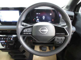 運転が楽しくなる明るく開放的な運転席まわりです。