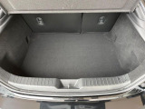 普段のお買い物や通勤、送迎等に十分な荷室スペースを確保しております。