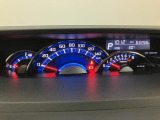 スポーティーで見やすい3眼メーターです!