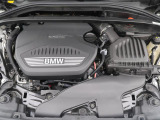 安心のBMW認定中古車は100項目の箇所を徹底的にチェック致します。機械的な箇所や電気系、コンピューターなどをご納車前に点検し、交換基準に達した部品は全て新品に修理返品した後にご納車致します。