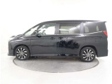 車両本体価格の中に整備料金は入っています。点検・整備後の納車ですので安心してお選び下さい。自社工場完備!経験豊かな整備士が対応いたします。