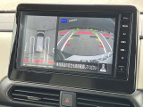 アラウンドビューモニター装備!空から見ているような映像によって不慣れな場所での車庫入れや縦列駐車等はもちろん狭い道でのすれ違いも安心していただけます♪