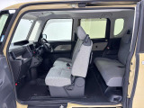 センターピラーインで大きく開くミラクルオープンドア!お子さまとの乗り降りも、大きな荷物の出し入れもスムーズです♪