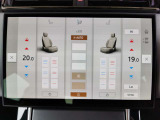 エアコンはデュアルオートを採用、フロントシートのヒーター&クーラーもこちらのディスプレイより操作いただけるようになっています。