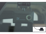 ドライブレコーダー(TZ-DR210)装備してます。フロントとリヤーのカメラで録画しているので万が一の時の記録で安心です。