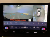 レクサスのお車はすべてバックモニターを標準装備。駐車時のご不安を解消する、パノラミックビューモニターも装備しています。