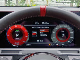 元弊社展示車/走行233キロ。※掲載車が少しでも気になるお客さま、私共スタッフはクルマの事がよくわからないお客さまへ丁寧な説明を心掛けております。お気軽にご相談ください(定休日 火/水曜)。