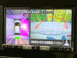 【アラウンドビューモニター】専用のカメラにより、上から見下ろしたような視点で360度クルマの周囲を確認することができます☆死角部分も確認しやすく、狭い場所での切り返しや駐車もスムーズに行えます。