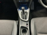 オートマチックシフトレバーは、手になじみ操作しやすい形状で安全運転にもつながります♪