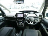 展示車両は全車 クリーニング済。 専門業者さんにて内外装ともにキレイにしてご納車いたします。 また別途、各種コーティングもうけたまわってます。