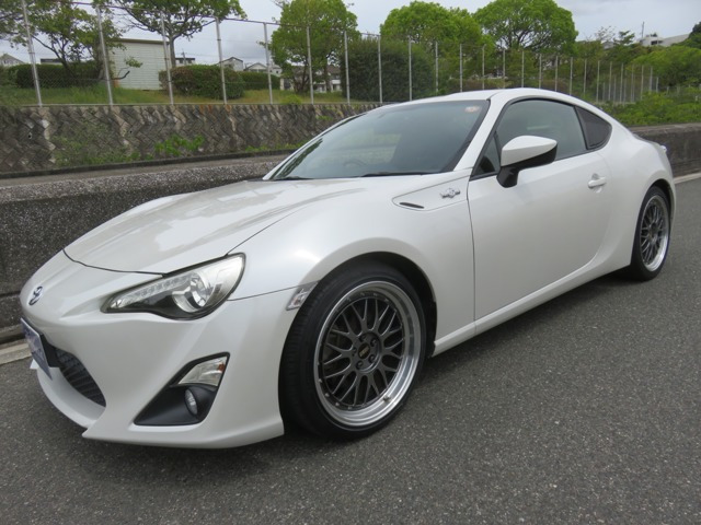 86 2.0 GT 6MT 社外足回り BBSアルミ ナビ