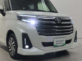 高輝度で点灯速度が速く、しかも消費電力の少ないLEDヘッドライトが装備されています!LEDの明るい光が走行中の視界の確保をサポートして、夜のドライブがより楽しく安全に運転できます♪