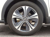 【タイヤ】 【純正17インチアルミホイール】《205/55R17》専用のアルミなのでお車のイメージぴったりですね!