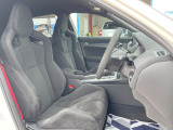 ドライバーによって運転しやすいポジションは異なり、あの車はどうなのか不安なこともありますよね。気になるお車は店頭で乗り込んでご確認いただけます♪