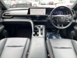 クラウンクロスオーバー 2.5 G アドバンスト レザー パッケージ E-Four 4WD 
