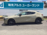 凛とした緊張感とスピード感、力強く、美しい動きを表現し個性的で存在感のあるマツダの魂動デザイン!息をのむほど美しいスタイリングです。