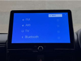 ディスプレイオーディオを装備。スマホと車をつなぐことで、これまでのナビに加えていろんなサービスが楽しめます。