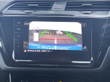 前後パーキングセンサー&リアビューカメラで、車庫入れも安心です。パーキングセンサーは音だけでなくモニターで接近情報を確認出来てより安心です。