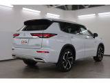 アウトランダー PHEV 2.4 P 4WD 