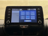 ディスプレイオーディオを装備。スマホと車をつなぐことで、これまでのナビに加えていろんなサービスが楽しめます。