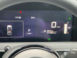 メーター内で様々な車の設定やデータの確認もできちゃいます!
