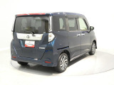 【後ろ斜め】効率的なパッケージングで積載性に優れた設計。お仕事の荷物から趣味の道具まで柔軟に対応します。