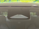 【トヨタセーフティセンス】走行中に前方の車両等を認識し、衝突しそうな時は警報とブレーキで衝突回避と被害軽減をアシスト。より安全にドライブをお楽しみいただけます。
