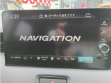お出かけの際に安心のナビ付です☆バックカメラ機能で駐車もスムーズに行えます。