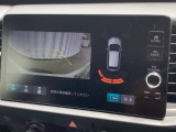 バックカメラも装備しております。車庫入れの苦手なお客様、もうご心配いりません。バックカメラがあれば、ぶつける心配無し?!重宝します!!