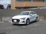 2001年オープン。 Audi正規ディーラーとして最も歴史のあるAudi 江戸川は、2フロアに分かれるガラス張りのショールームです。