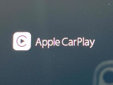 ●Apple Car Play:スマホとの有線接続で、ナビ・オーディオ再生などスマホのアプリ機能が画面でも使える便利機能です!