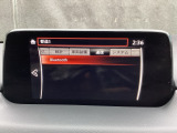 Bluetoothに接続することで、スマートフォンに入っている音楽アプリを車内で楽しめたり、通話が出来ます♪