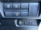 運転席まわりの画像です。