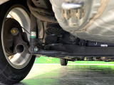 お車を安心してお乗りいただく為には、足回りの定期点検が欠かせません。サービスサポート(有償保証)では無料点検もご提供しており、安心のカーライフをお過ごしいただけるサポート体制が整っています。
