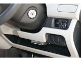 ETC車載器はボックス内にスッキリと収まっています。