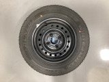 当社にてデモ走行時に装着していた中古スタットレスタイヤ+ホイール4本セットを用意致しました。(2024年製、タイヤ+ホイールは現状渡し、保証対象外です)