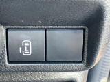 【便利】後席左側は電動スライドドア♪ご家族や、お友達とお出かけの時に活躍◎運転席スイッチで開閉可能◎