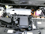 【エンジンルームクリーニング】エンジンルームの画像です!ご覧の様に、こちらもピカピッカ☆お車を丸ごとクリーニング!&ldquo;まるまるクリン&rdquo;は細部まで、丁寧に仕上げております♪