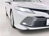 フォグランプ装着車です。暗い夜道の車両前方を明るく照らします