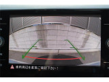 リヤビューカメラ搭載。