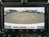 【バックモニター】後ろのカメラの映像をモニターに映し出すことができます!後方の見えない死角や、障害物との距離感をしっかり確認することができます!駐車が苦手な方におすすめです。