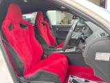 ドライバーによって運転しやすいポジションは異なり、あの車はどうなのか不安なこともありますよね。気になるお車は店頭で乗り込んでご確認いただけます♪