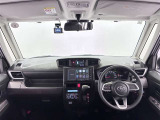 見通しのよいすっきりとした視界で、誰でも運転しやすいです。運転のしやすさは疲れにくさにも繋がりますよ♪