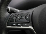 便利なステアリングスイッチ装備です。
