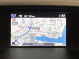 ナビゲーションはフルセグTV対応の純正HDDナビを搭載しています。Bluetoothオーディオ機能がありますので、スマートフォンなどの音楽も再生できます。